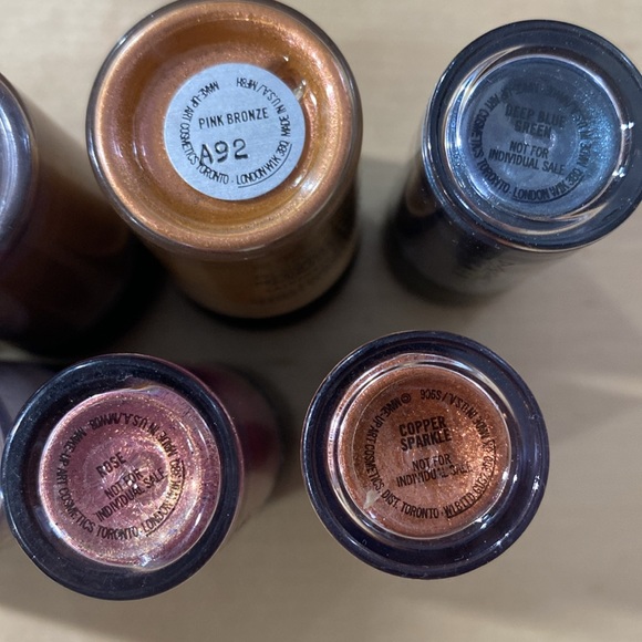 MAC Pigment Bundle - Picture 3 of 3